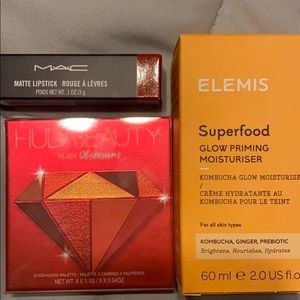 Makeup bundle